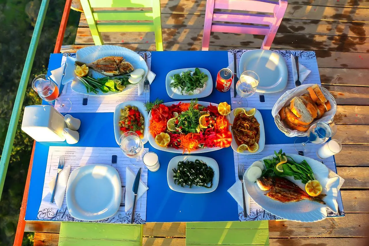 Oda ve Kahvaltı Hayal Pansiyon Kıyıkıslacık Türkiye